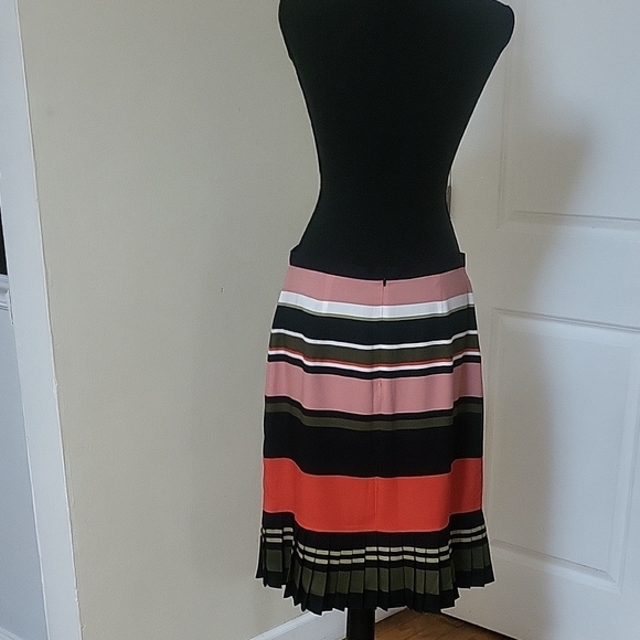 NWT Ann Taylor Stripped Pink and Black Striped Pencil Skirt - Picture 5 of 10
